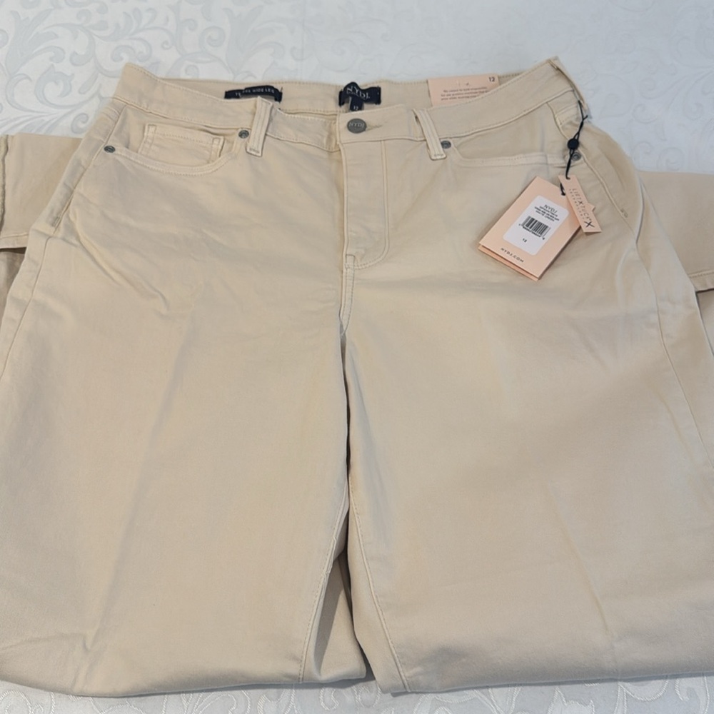NYDJ Wide Leg Jeans. Ladies Size 12 - Picture 7 of 16
